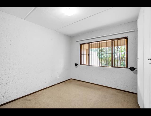 2 BEDROOM APARTMENT FOR SALE IN MAGALIESSIG